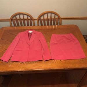 Jones New York Coral Blazer & Skirt Set